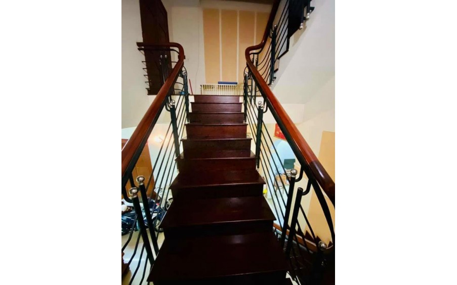 Bán nhà gấp nhà 73.4m2  hẻm ôtô 2 tầng BTCT Phan Huy Ích giá chỉ 4.530 tỷ.